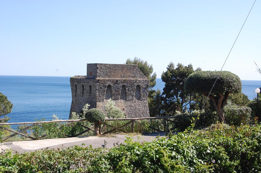 Torre Turbolo Apartments Massa Lubrense Dış mekan fotoğraf